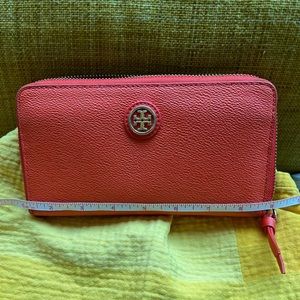 Tory Burch Zip Around Wallet